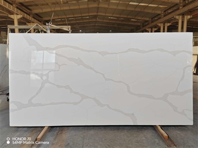 Calacatta-Pixel-Prism-Quartz